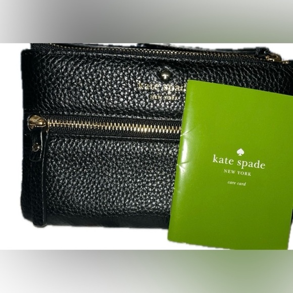 Kate Spade ‘Bee’ Cobble Hill Zip Wristlet, Black WLRU3048, NWOT - Picture 1 of 10